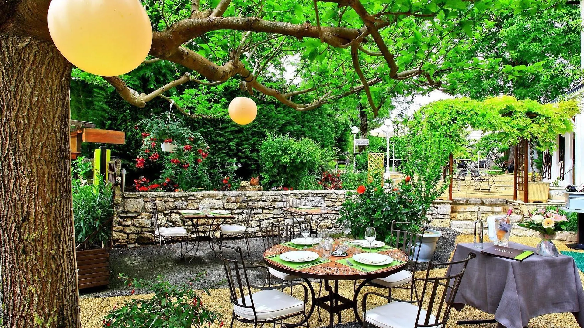 Hôtel Restaurant Le Relais des Gourmands Gramat Hotel